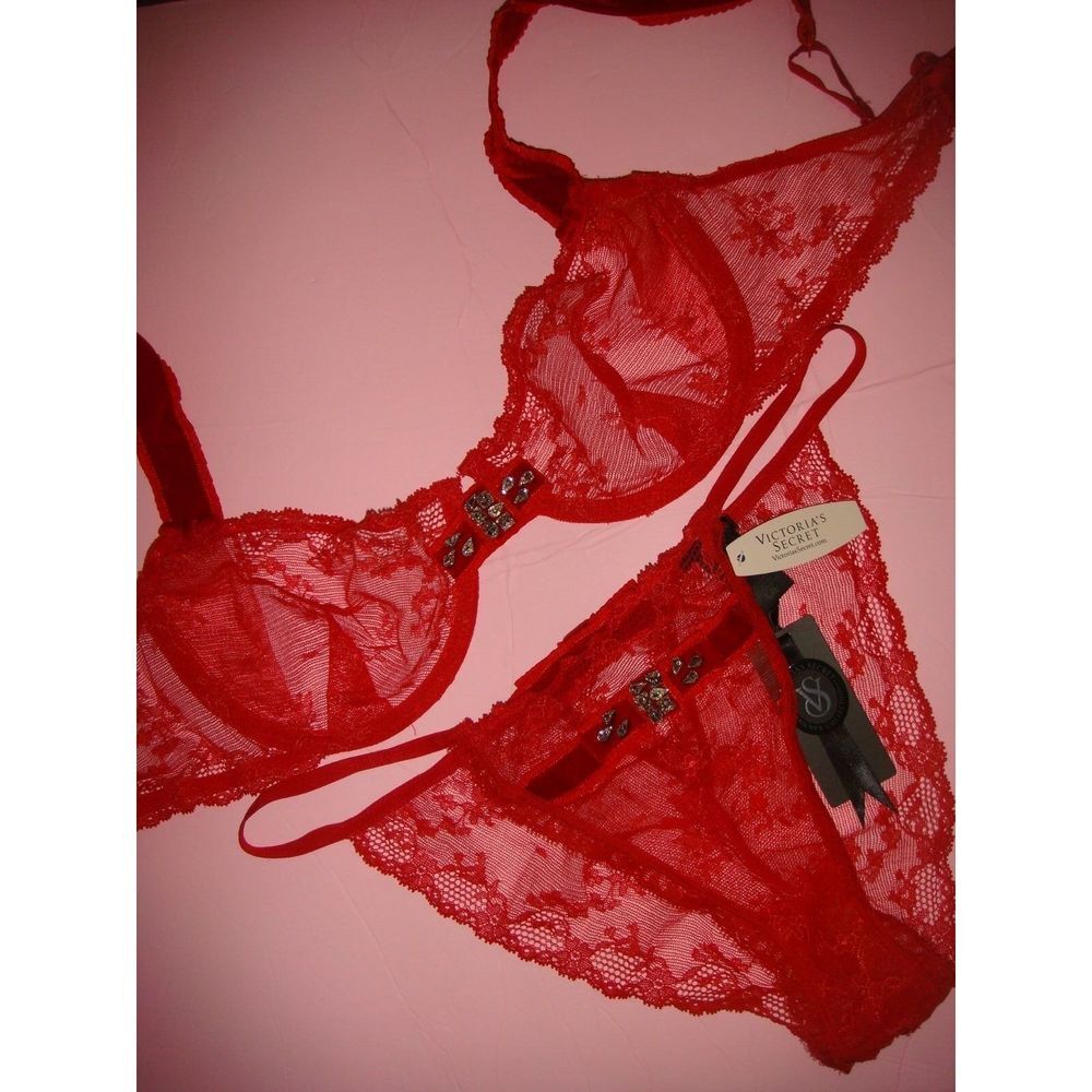 Victoria's Secret DESIGNER COLLECTION 32C,36C BRA SET+garter RED velvet Swarovsk - Picture 6 of 11